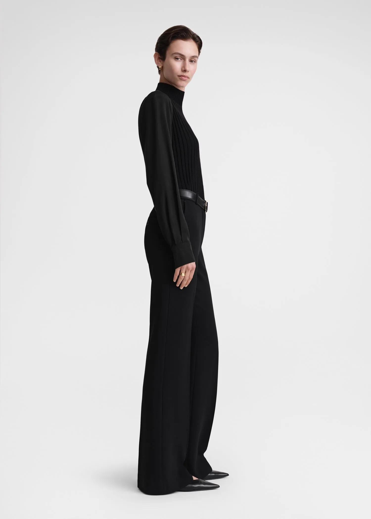 Bi-material top black