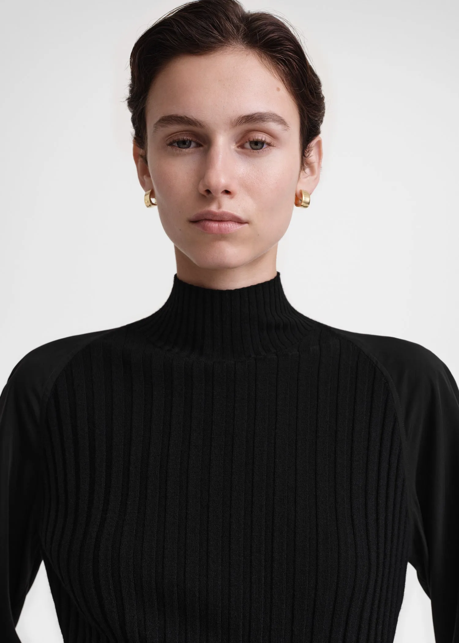 Bi-material top black
