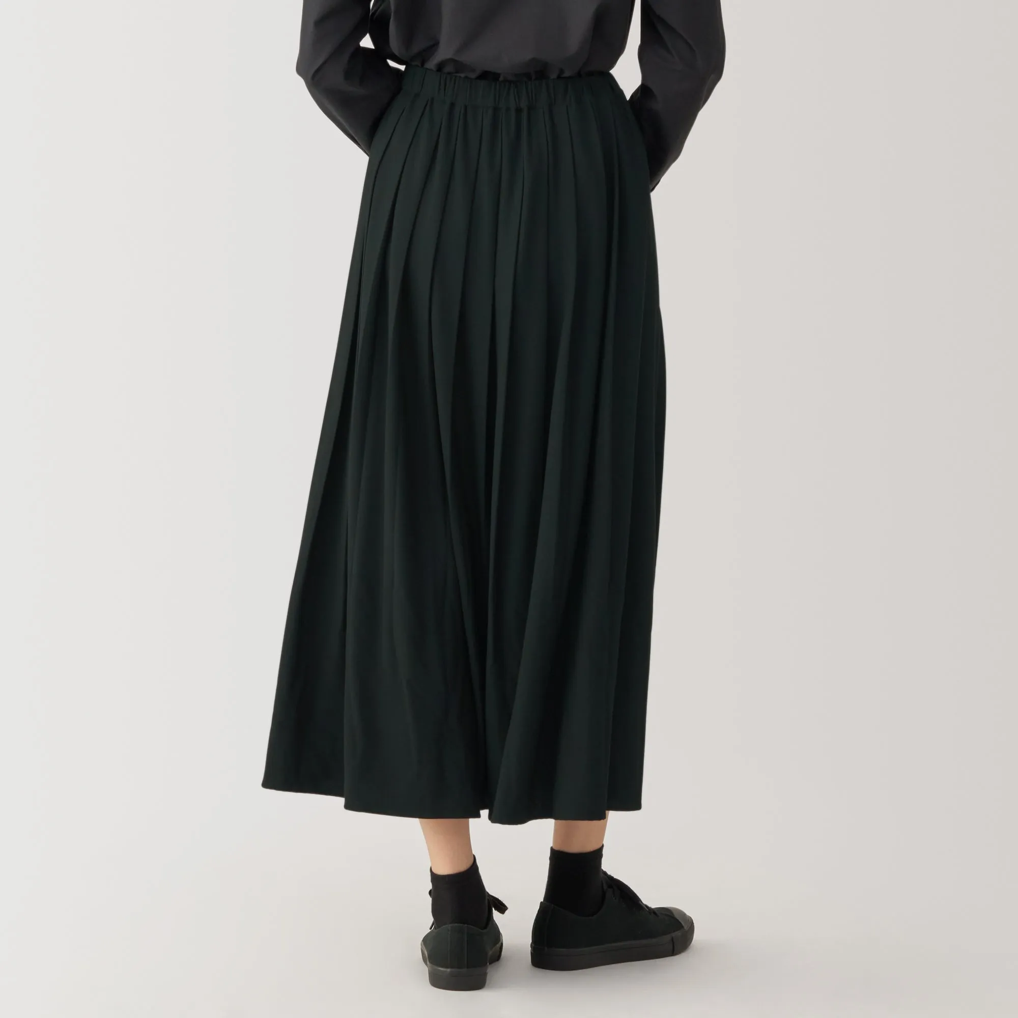 Labo Women's Jersey Pleated Skirt