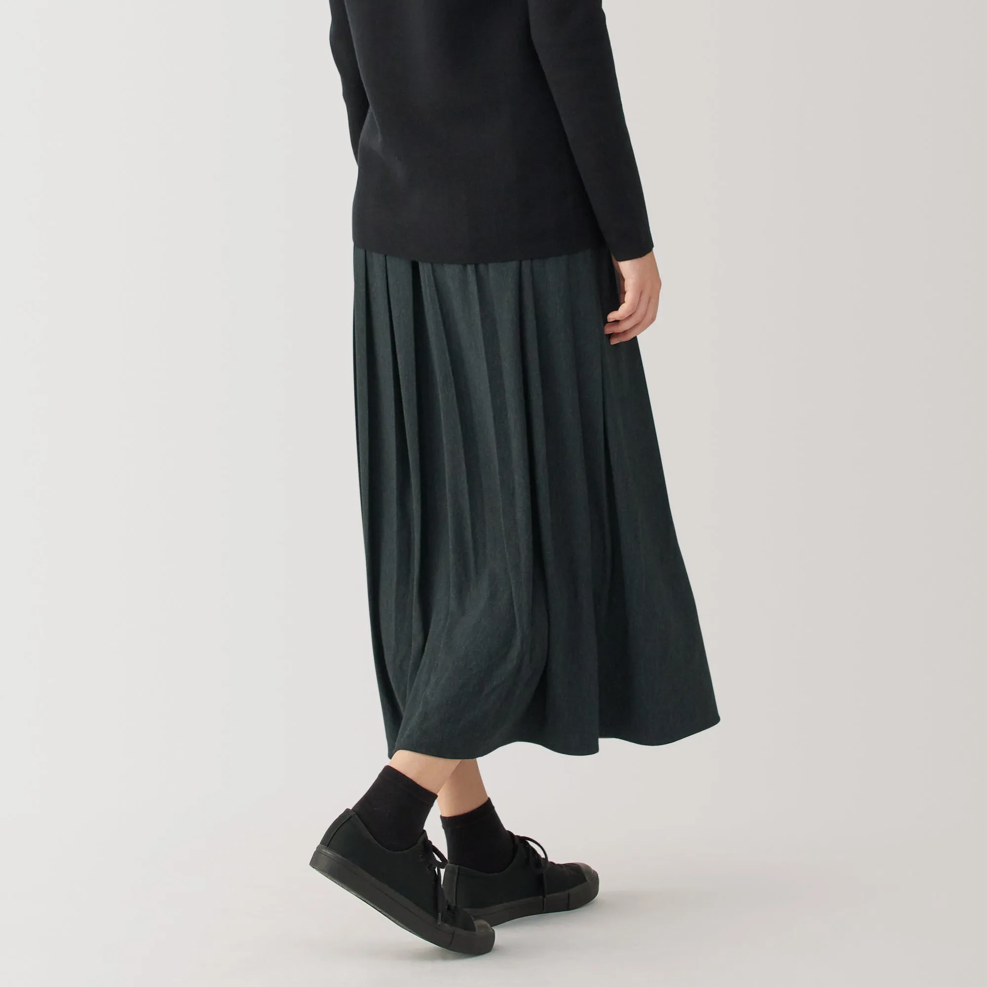 Labo Women's Jersey Pleated Skirt