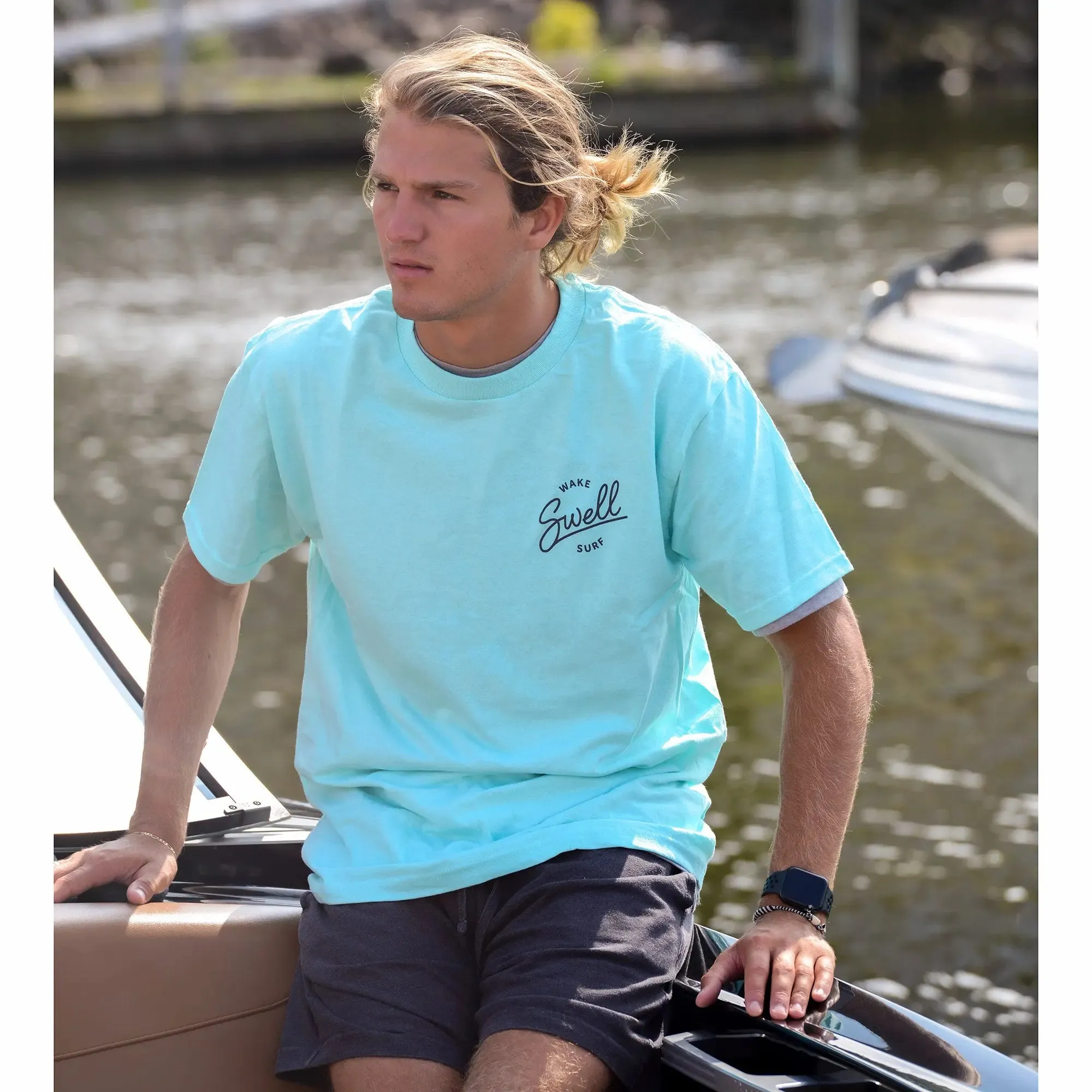 SWELL Wakesurf Co T-Shirt - Classic Fit Cotton Tee
