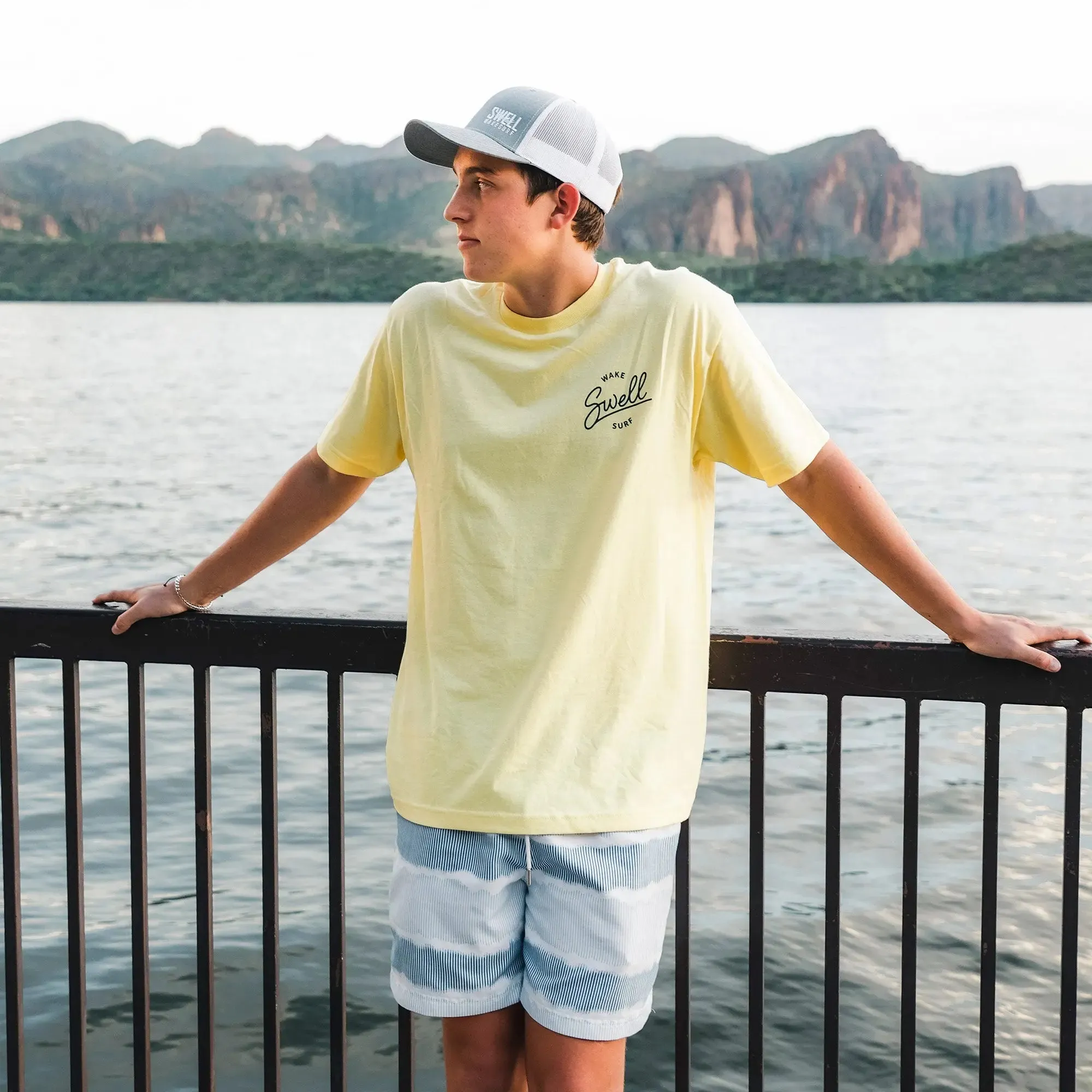 SWELL Wakesurf Co T-Shirt - Classic Fit Cotton Tee