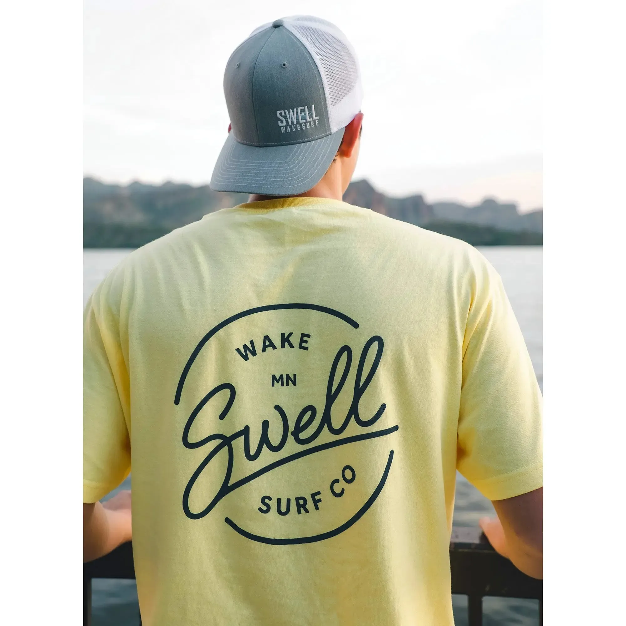 SWELL Wakesurf Co T-Shirt - Classic Fit Cotton Tee
