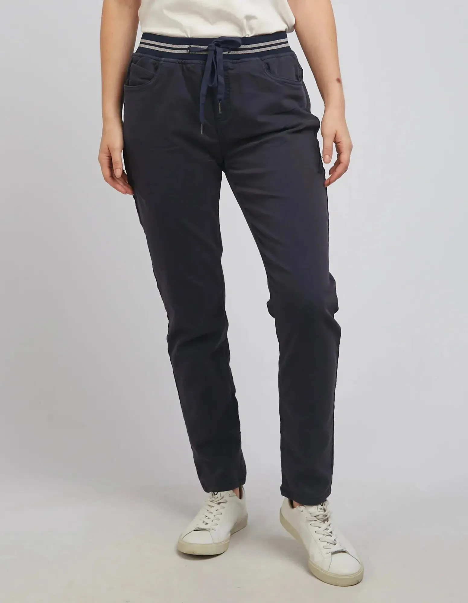 Sylvia Jogger - Navy