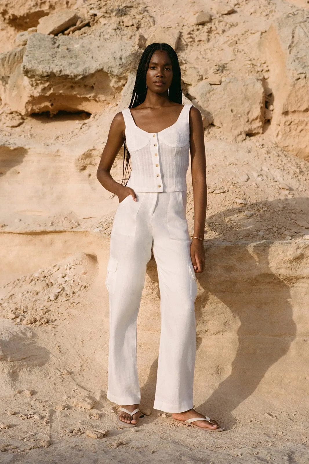 The Carolina Linen Cargo Trousers in off-white