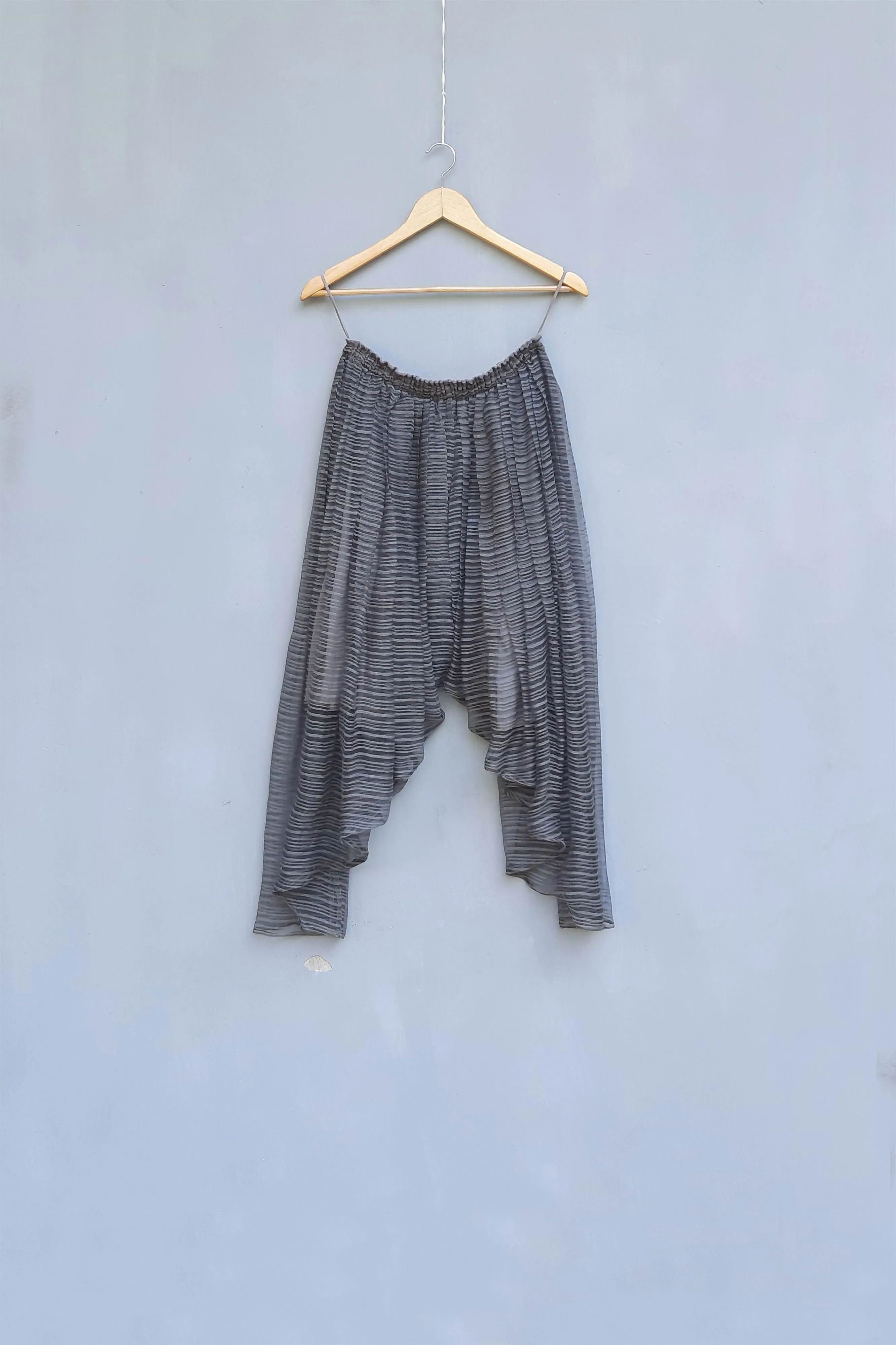 Urvashi Kaur   I   Gazania  DENOTE PANTS  Hand Spun Cotton slate TESSELLATE- 117